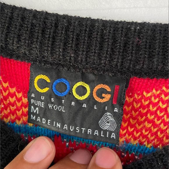 COOJI Sweater. Mens Medium - Picture 2 of 2